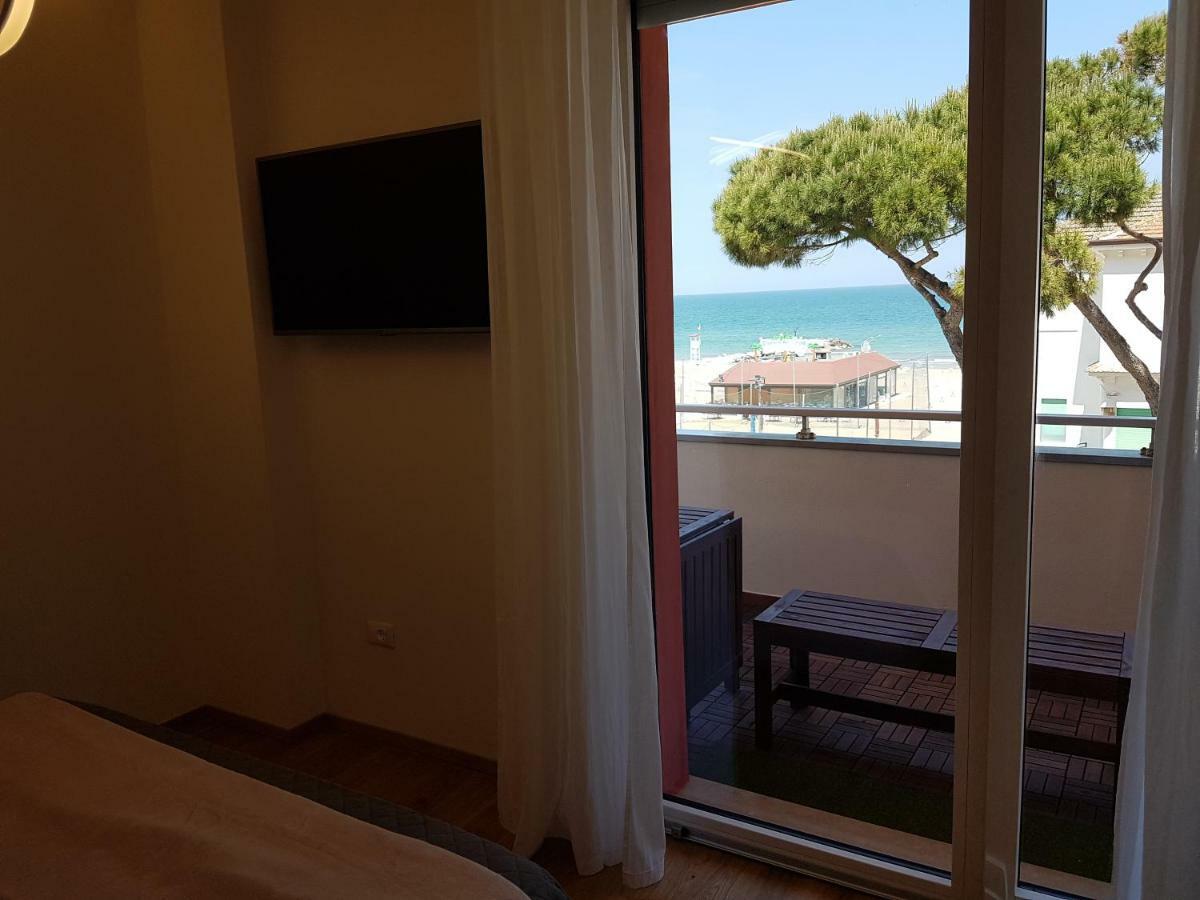 Crima Mare Luxury Apartment Misano Adriatico Exterior photo